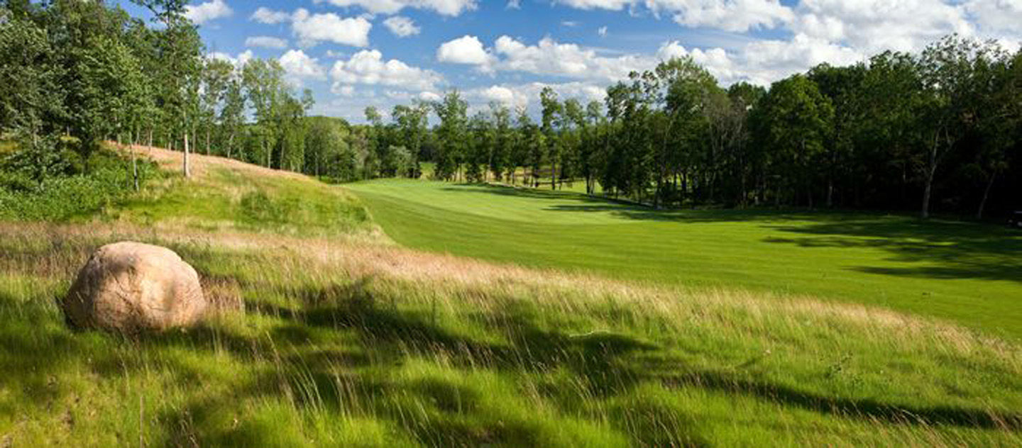 Wild Rock Hole 11 panoramic.jpg